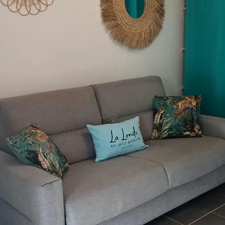 En Rez De Jardin Dans Propriété Privé Pour 4 Personnes La Londe-les-Maures