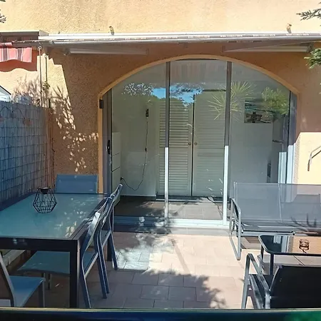 Διαμέρισμα En Rez De Jardin Dans Propriete Prive Pour 4 Personnes *